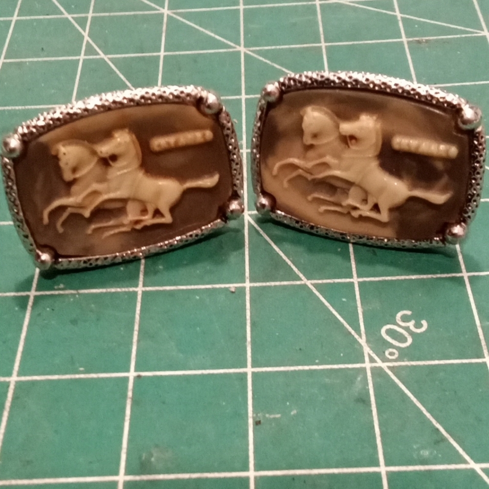 Vintage Incolay Equestrian Horse Racing Cameo Cufflinks White Gold Plate